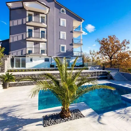 Boa Luxury Aparthouse With Swimming Pool *