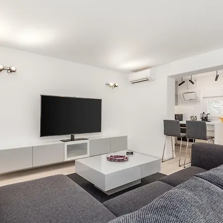 公寓式酒店 Boa Luxury Aparthouse With Swimming Pool
