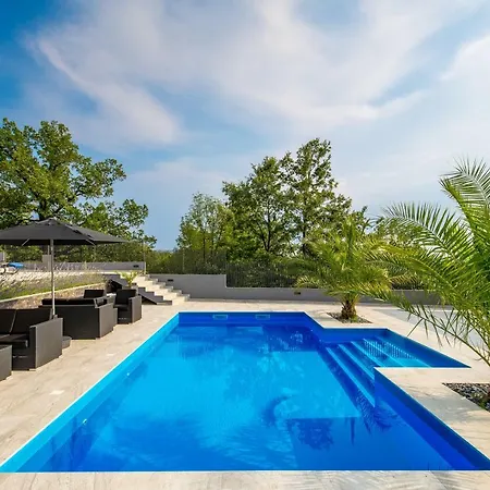 Boa Luxury Aparthouse With Swimming Pool *