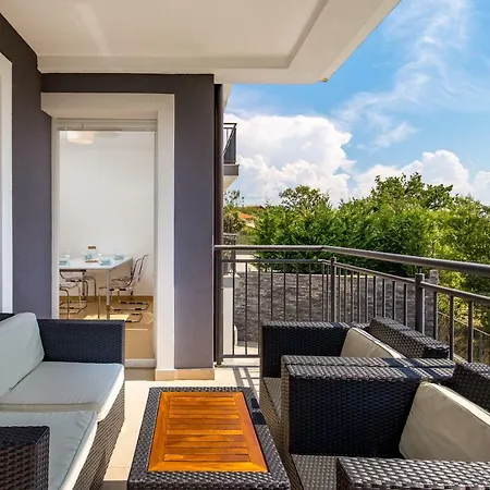 Boa Luxury Aparthouse With Swimming Pool