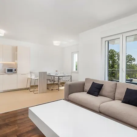 Boa Luxury Aparthouse With Swimming Pool Aparthotel